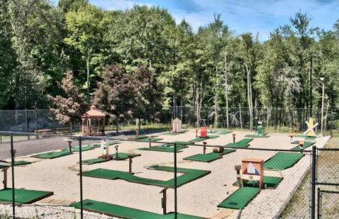 The Hut House 3BR 3BA Game Room Massage Chair - Foto 16