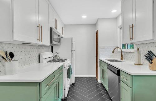 Serene Suburban Oasis 2 Saunas, Office, Parking - Foto 21