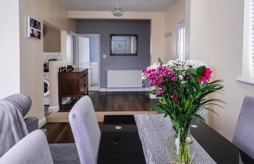 Tallets Apartment with Balcony & Parking - Foto 9