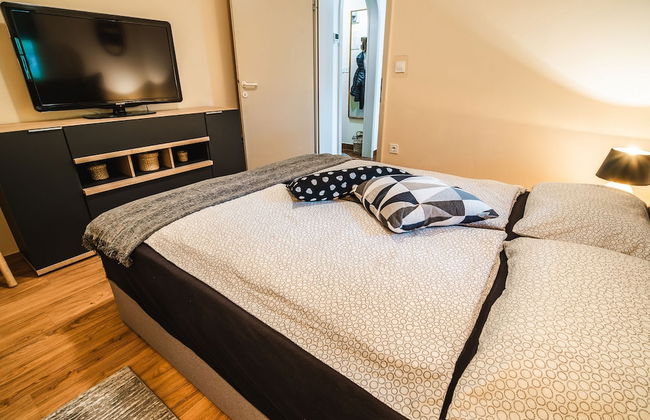 Rustic and Radiant Retreat Apartments With Terrace - Foto 7