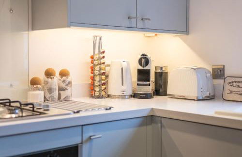 Charming 2 Bed Cottage - within city walls - free parking- garden - Foto 17