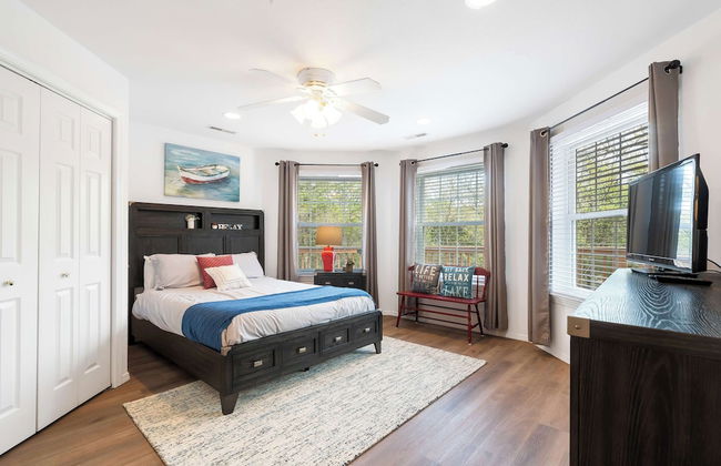 Boatin & Floatin on Table Rock Lake in the Ozarks! - Photo 4