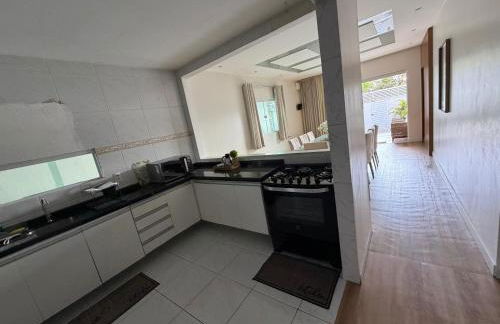 Casa luxuosa - Há 2km da praia - Foto 25