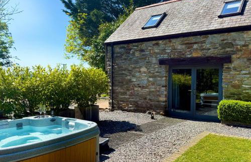 Sunridge Fishing Lodge with Hot Tub & Giant Cinema - Foto 75