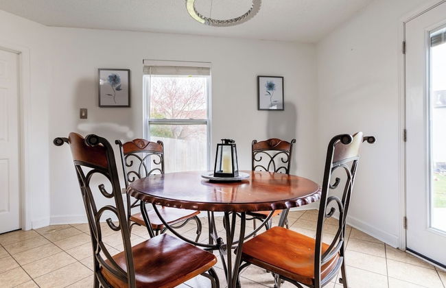 Spacious 4BR Home With Pool in Indianapolis - Foto 68