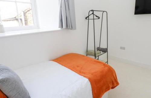 Seraphim House - Photo 29