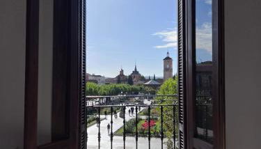 Soñar en la Plaza Cervantes 1 - Foto 2