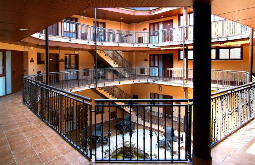 Apartahotel La Corrala - Photo 12