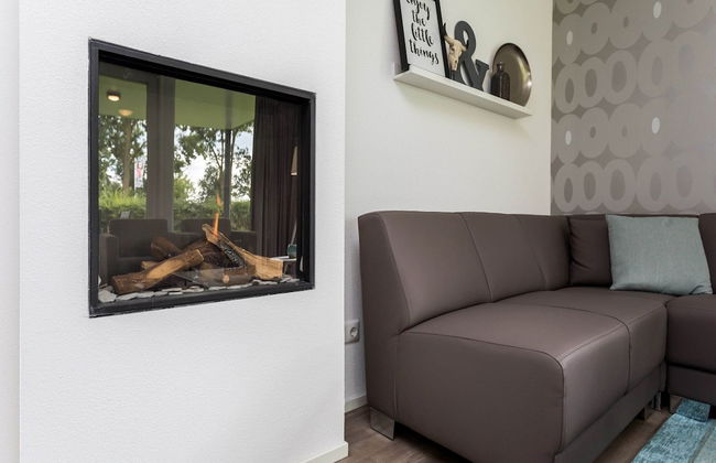 Modern Villa With Wellness in Limburg - Photo 11