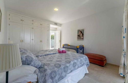 49-Exclusive Villa With Private Pool & Breathtaking Views in Mijas! - Photo 38