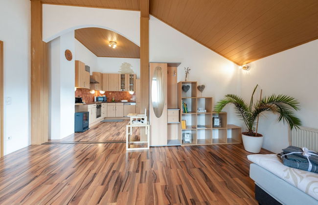 Modern Holiday Home in Pinsdorf With Garden - Photo 40