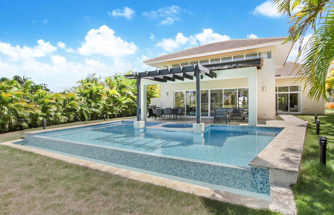 Luxury Golf Villa in Bavaro Cocotal Palma Real Pool Jacuzzi Staff - Foto 38