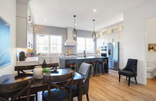 Luxury Downtown-Chatham Arch BoHo-style Townhome-Family Friendly - Foto 8