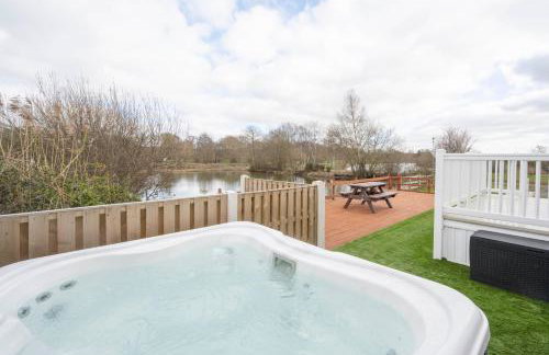 Hallcroft Fishery And Holiday Park - Foto 9