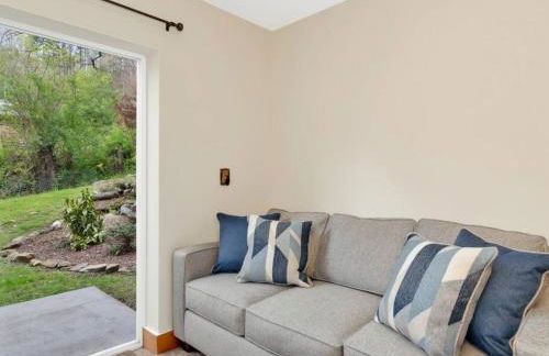 Soco Serene Cabin in the Heart of Maggie Valley - Foto 7