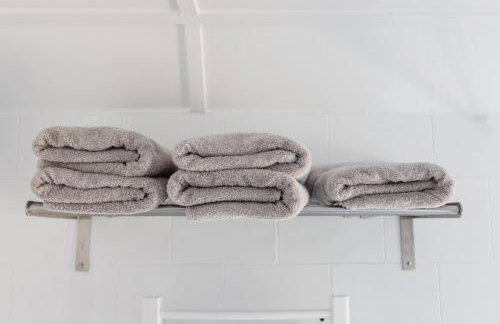 Sunny, Single-level Cottage with Garden & Parking, Dog friendly, Near Rye - Photo 19