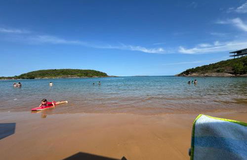 Casa Duplex Climatizada a 50 mts da Praia Bacutia Melhor praia de Guarapari - Foto 1