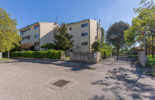 GuestHost - Pontelagoscuro Huge & Residential Apartment - Foto 34