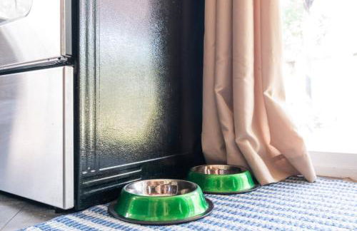 Enchanting 3BR Cottage Close to Downtown - Foto 40