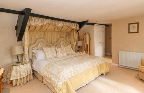 Horsley Hall - Photo 24