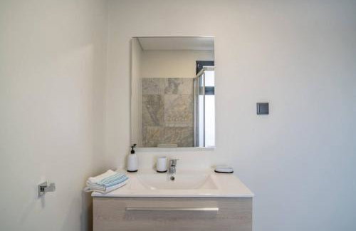 Madeirense Villa in Santa Cruz - Foto 7