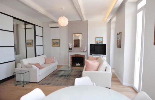 Cannes Old Port, SEAFRONT & SEAVIEWS new reversible air conditioning - Photo 29