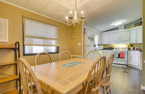 Beachy Lewes Home with Outdoor Shower and Fire Pit! - Foto 8