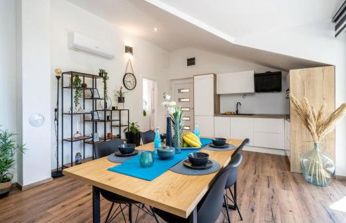 Beautiful Home In Trstenik With Kitchen - Foto 16