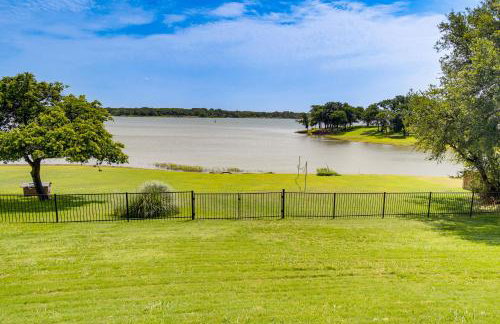 Poolside Fun! Private Lakefront Little Elm Escape - Foto 3