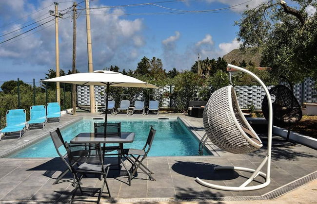 Countryside Villa With Private Pool - Photo 1