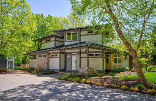 Beautiful Lakescape-4 BR Home with Heated Pool & Rec Space-Family Friendly - Foto 38