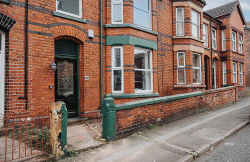 Stunning 5 bedroom home Wirral Birkenhead Sleeps 9- Free Parking-5G Internet - Foto 34