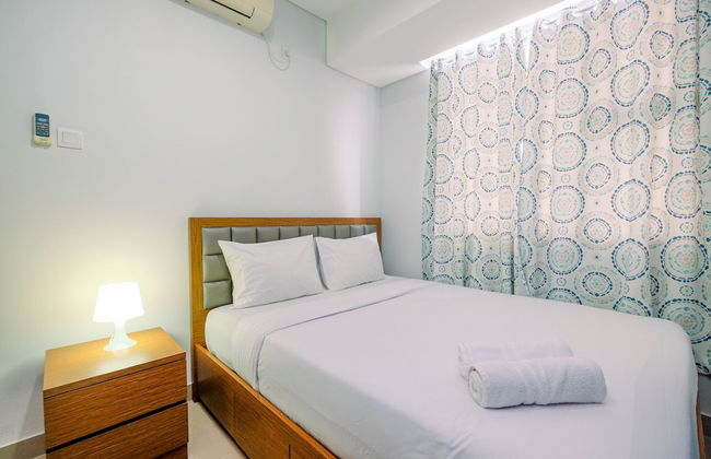 Homey and Comfortable 1BR Apartment at Royal Olive Residence - Photo 2