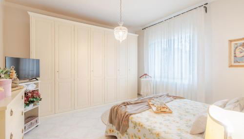 Martino 17 - Foto 2, wardrobe