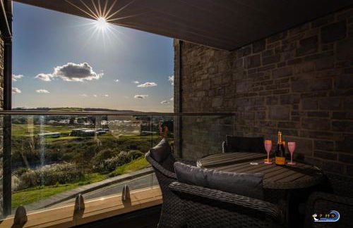 Apartment 8 Waterstone House - Luxury Apartment, Sea Views, Pet Friendly - Photo 42