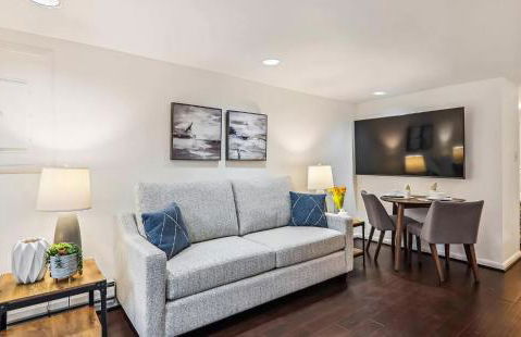 Historic Capitol Hill Retreat - Photo 4