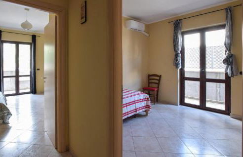 Lovely Apartment In Nicotera Marina With Wifi - Foto 16