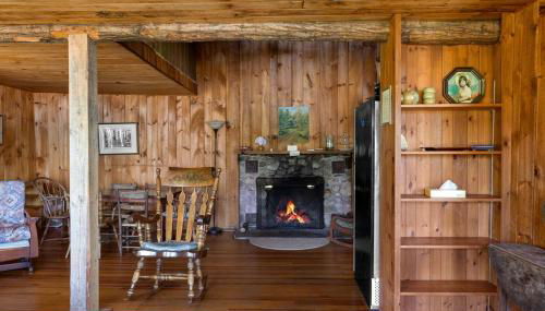 Tranquil Cabin on a Lake with Private Porch near Lebanon, New Hampshire - Foto 4