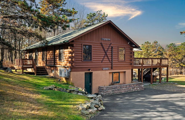 Deer Haven Cabin by Avantstay Waterfront Dock Firepit - Photo 55