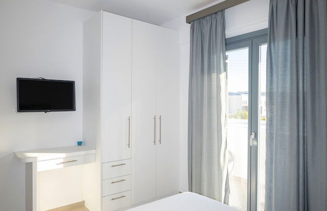 Mykonos Dot Apartments - Photo 20