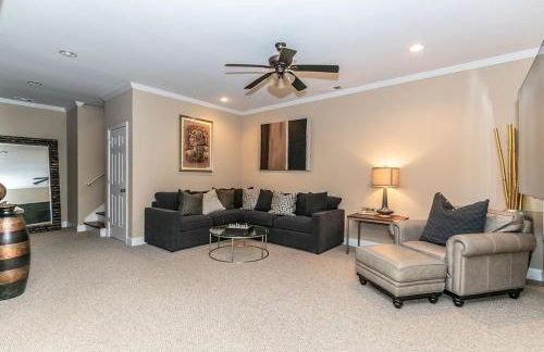 World Cup Stay Near Six Flags & Downtown - Foto 37