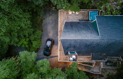 Big Mountain View! Downtown Gatlinburg Chalet Village! Hot Tub! Fan Favorite! AFrame Dreams! Magazine-Featured! Stunning Interiors! Little Green Cabin - Photo 54