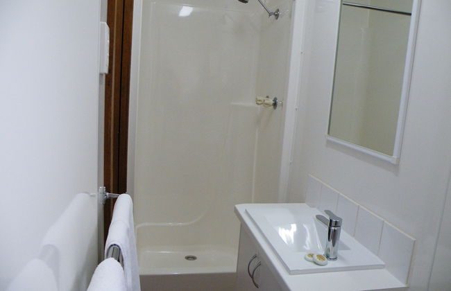 Lake Hamilton Motor Village & Caravan Park - Photo 23