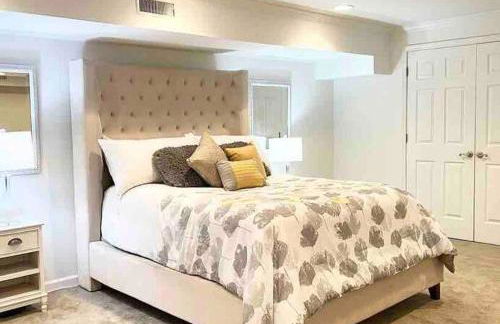 Colonial Stay- 7 BR-up to 14 Guests - Foto 26