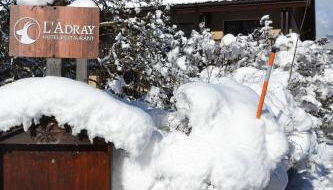 Hôtel et Appart'Hôtel Restaurant L'Adray - Foto 1