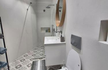 Beautiful Plomari Cottage - Photo 10