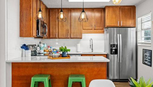 Stylish 3BR 2BA House Minutes from PCB - Book now - Foto 5