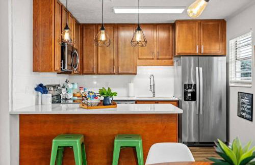 Stylish 3BR 2BA House Minutes from PCB - Book now - Foto 5