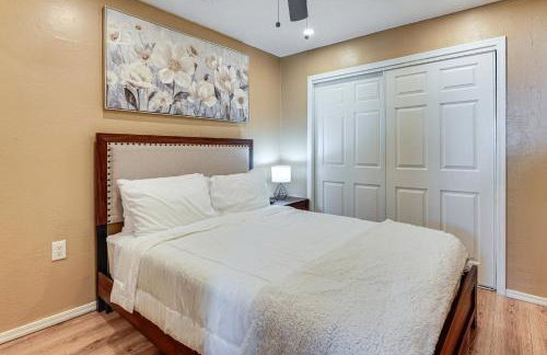 3 Mi to Lookout Mtn! Gem with Fire Pit and Fenced Yard - Foto 13