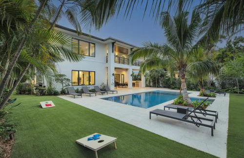 Villa in Coral Gables with Pool Jacuzzi Game Room - Foto 50
